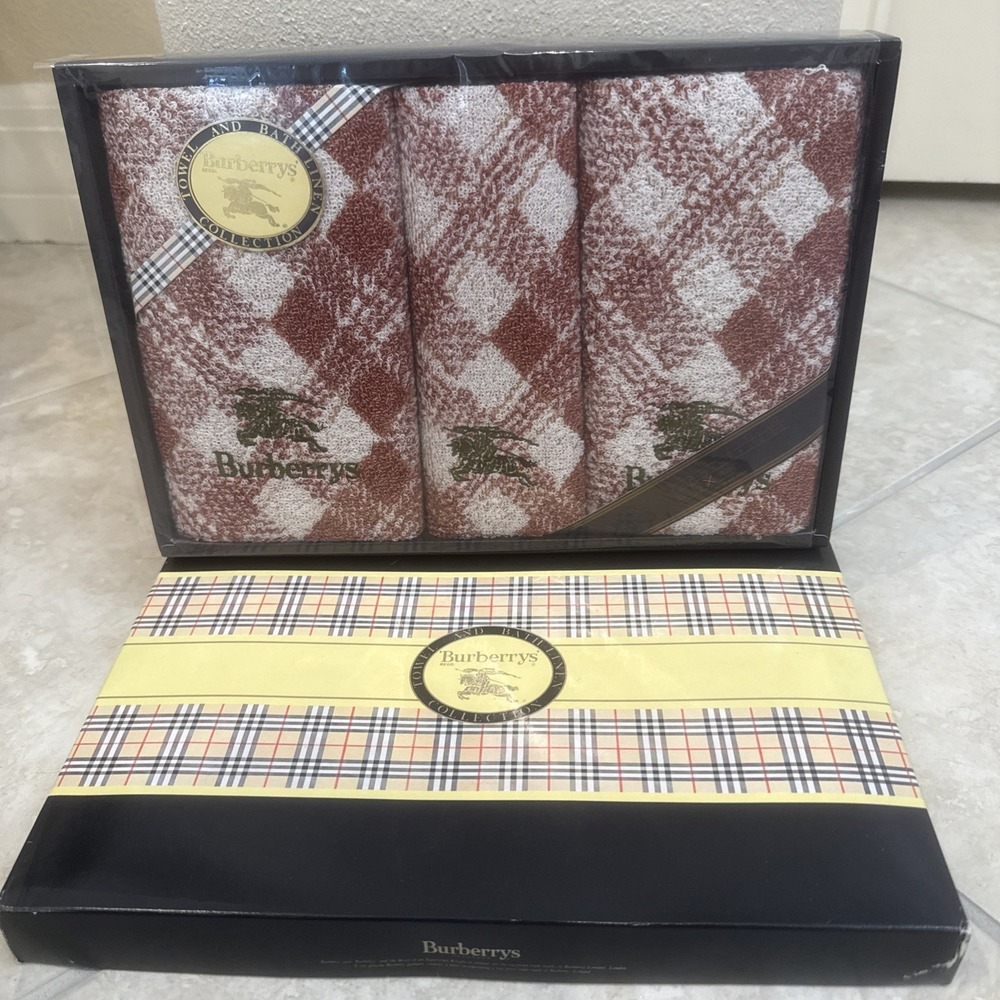 Burberry Face towel & Wash towel Set Cotton In Box Red & White Unopened